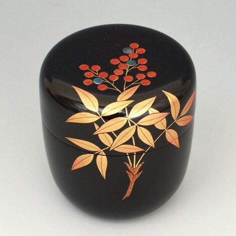 今井 千鶴・中棗 南天蒔絵（螺鈿入）なつめ