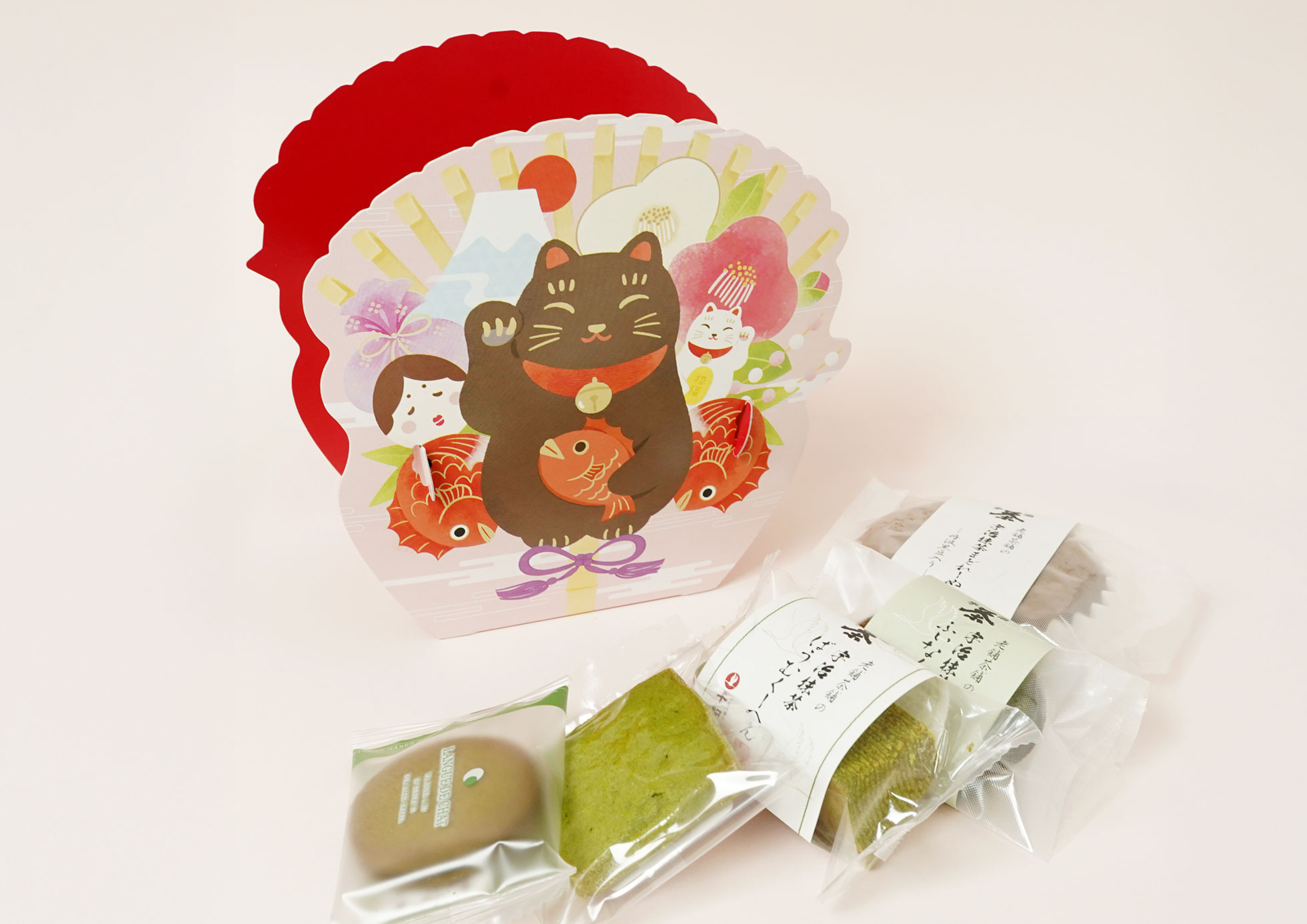 ねこくまでは裏表で違う柄が楽しめます